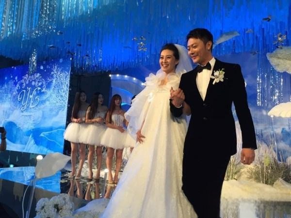 汪志远王冠结婚照片，王冠老公汪志远个人资料介绍