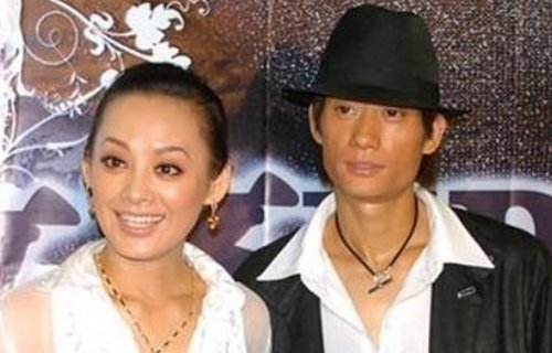 宁静（我说那女明星）不是原名吧，为什么他弟弟叫舜文齐