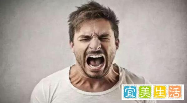 精神问题导致丧失行动能力?初三男孩被批评后患“怪病”,腿疼不能走路!