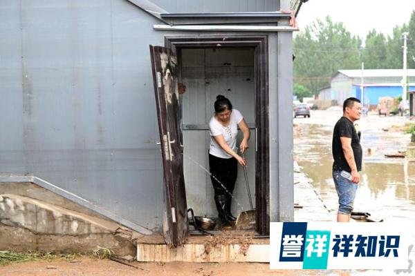 涿州洪水退去街头开始消杀,要求减少外出,措施通过社区下达