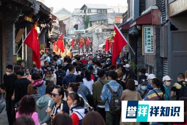 今年国庆旅客最容易遗失物品：孩子作业居然榜上有名。