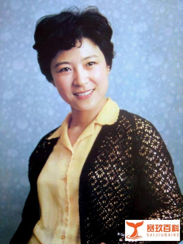 那么多演员演过农村妇女,只有她被称为国民第一嫂,今已年过古稀