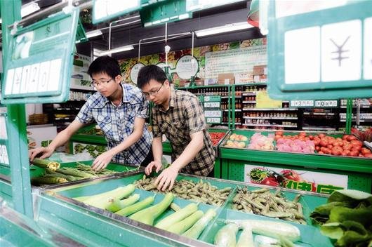 大学生继承父辈菜摊，创新经营方式年入百万，他付出了怎样的努力？
