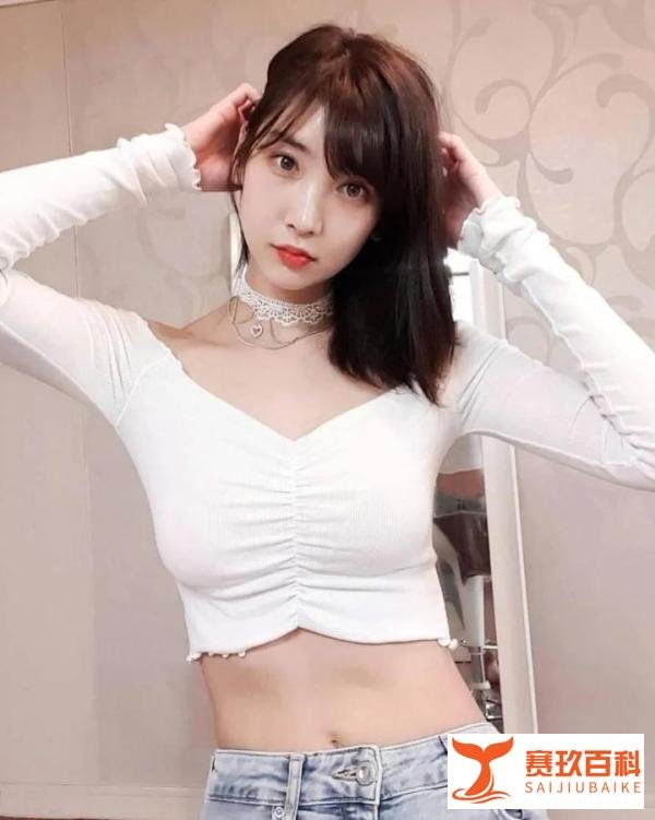 外籍网红Leezy视频被疯传，不是会弹钢琴就是女主，开通账号出道