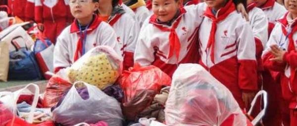 如何把自己的旧衣服怎么捐赠给贫困地区