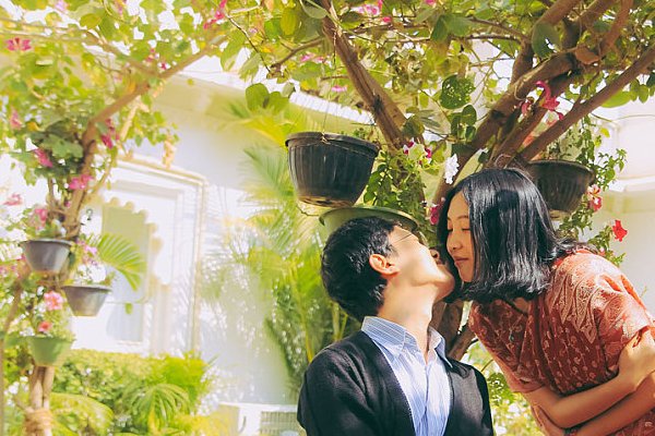 男人第一次接吻是什么感觉？