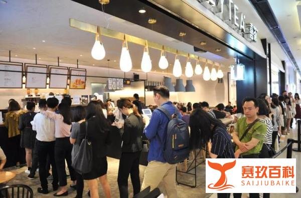 餐饮店“黄牛”靠排号月入2万，餐饮人是时候采取一些措施了