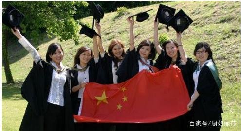 诋毁中国,称美国空气更甜的女孩,她终于还是回国了!后来怎么样了呢?
