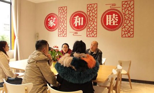 遭女儿举报的公职父亲已被停职调查，这是女儿想要的结果吗？