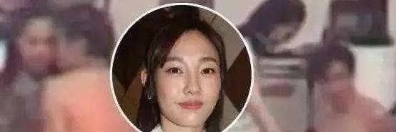 一指弹白百合是什么