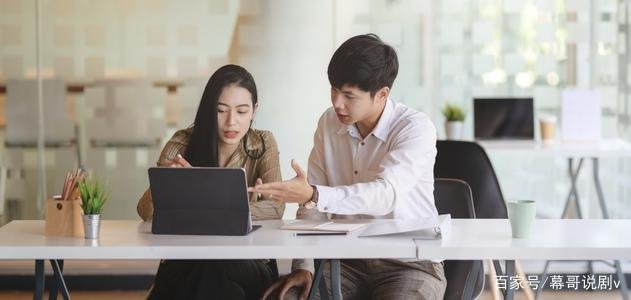 职场女性须掌握的职场礼仪小技巧,都有哪些?
