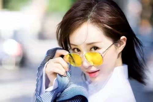 舒畅否认隐婚生子,她条件这么好怎么会嫁不出去呢?