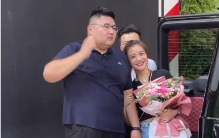 何钰欣是谁？,
