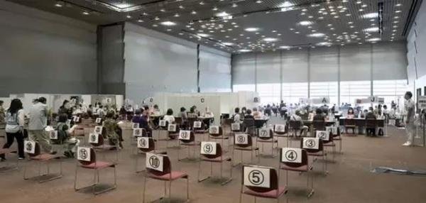 日本打完疫苗人群出现群体感染!已有196人注射疫苗后死亡