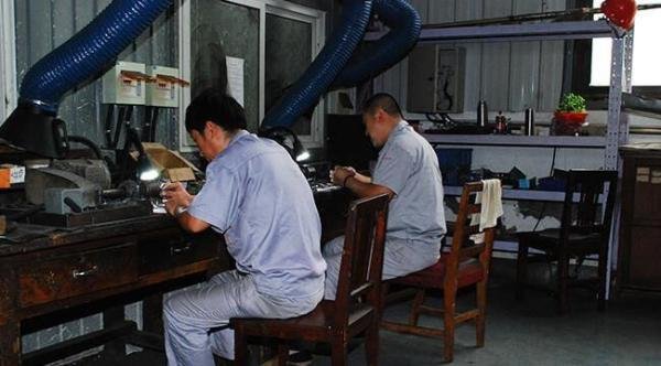 操作工是什么职位？