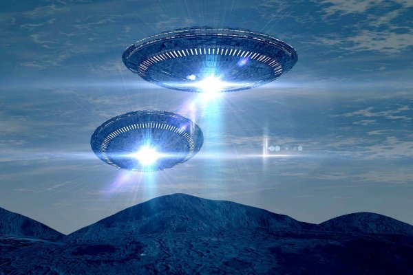 日本仙台上空出现白色不明球体，UFO真的来了吗？