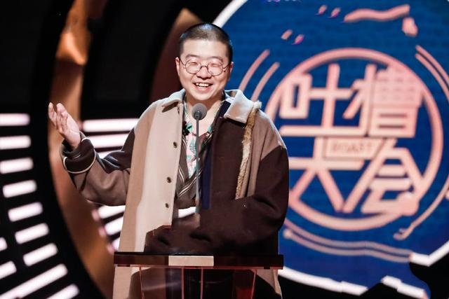 李若彤谈脱口秀有提词器,如何看待脱口秀中的提词器?