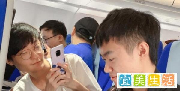 亚运会中单连续翻车！吃瓜左手事件，JDG牙膏为不当言论紧急道歉