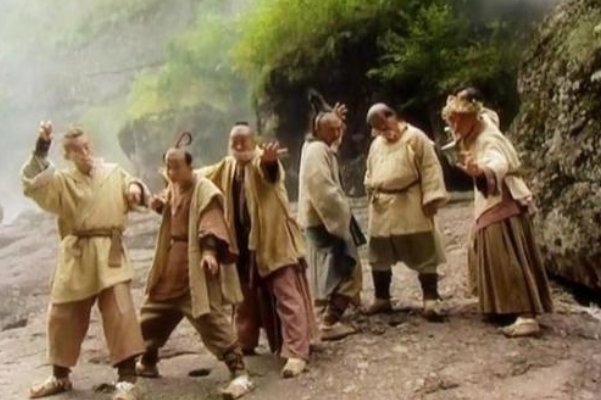《笑傲江湖》中行为怪异的桃谷六仙，究竟是什么来头？
