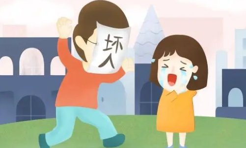 5岁男孩看店1小时卖100多元香肠!留这么小的孩子看店真的安全吗?