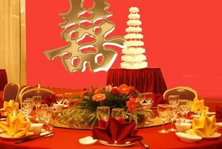 河南一新人在婚礼上放录像仪式,坐台下吃席,这样的婚礼有何意义?