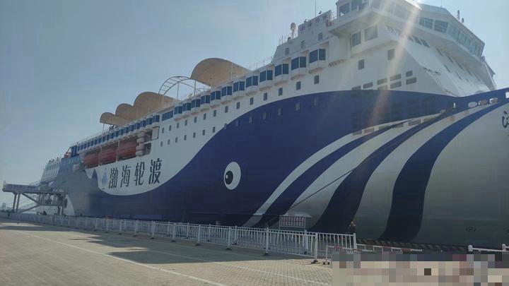 坐大渡轮去大连