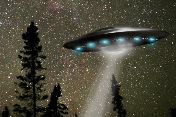 日本仙台上空出现白色不明球体，UFO真的来了吗？