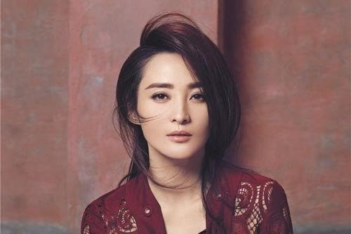 女艺人跳舞时腿上绑的小黑圈到底有什么作用?