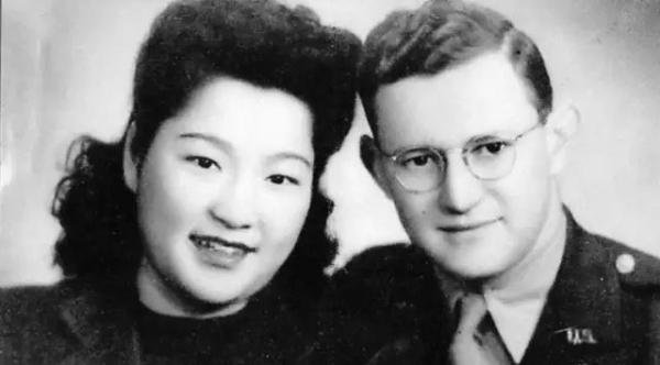 98岁中国远征军女军医方寿纯逝世，曾在战场击毙3名日寇