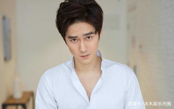 曾经大红的蒋劲夫在酒吧当DJ，此情此景不禁让人感慨，你为他感到可惜吗？