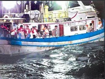 海南12名乘客海钓时船只爆炸,十人轻伤2人重伤,事故发生的原因有哪些?