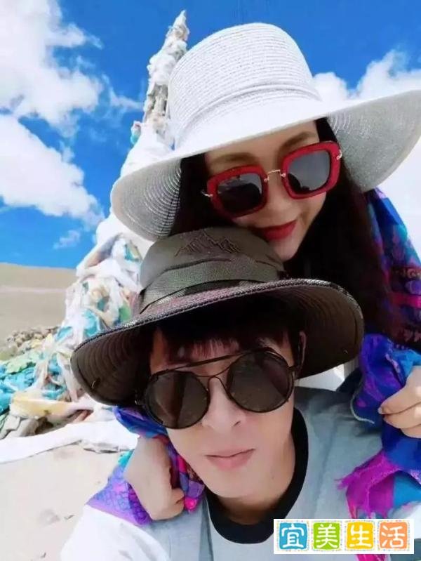 热点|男子为亡妻守灵7天,办完婚礼办葬礼,又相信爱情了