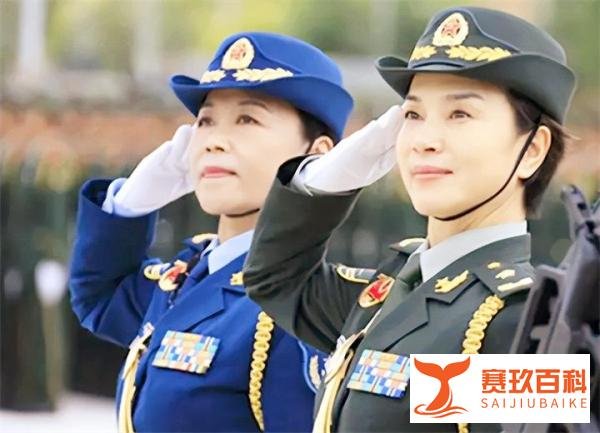 故事她是空军首位女师长，18岁入伍，53岁升少将，现东部战区服役