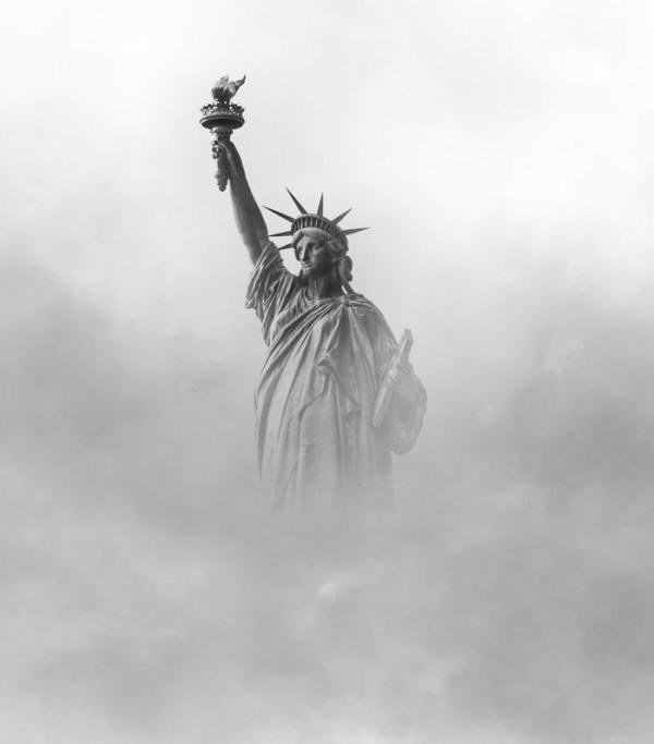 美联储降息、国家不依赖房地产、大连发布限涨令，我们怎么办？