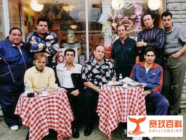 不愧是21世纪最佳电视剧,这部黑帮美剧,讲述了真正的人情冷暖