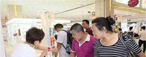 商场导购员销售商品流程