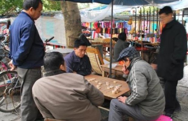 lookat和seeat有什么区别？