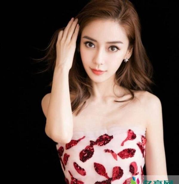 Baby被问婚变绯闻 尴尬的从侧面回击了离婚传闻