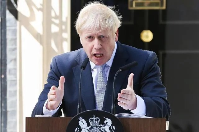 英国首相约翰逊病愈为何不出院？