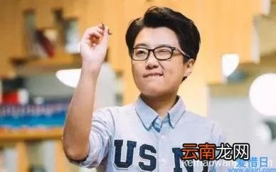 奇葩说邱晨怎么了 邱晨还在奇葩说吗
