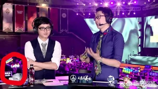 RNG战胜JDG,现场观众举牌“狗粉NMSL”,你怎么看?