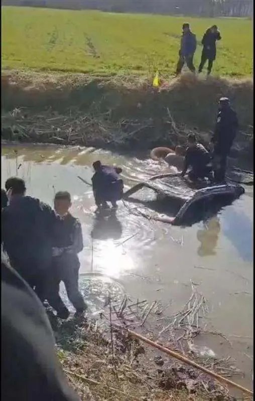 安徽蒙城交通事故已致6死,造成这起事故的原因是什么?