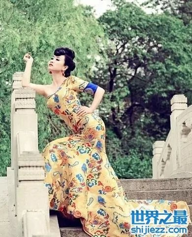 芙蓉姐姐最新照片曝光，丑小鸭变天鹅(现在真的很美) 