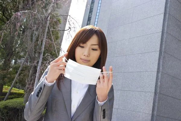 旅行团引新一轮疫情，7地新增本土确诊17例！今冬疫情会爆发吗？