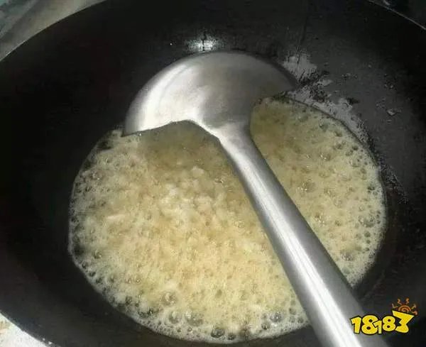 浓白色的羊肉汤,骨头汤里,“白色”的主要是什么 蚂蚁庄园每日一题答案