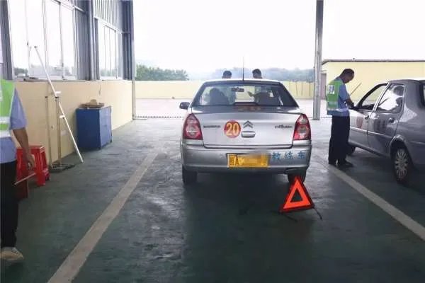 审车需要带什么材料(全部)