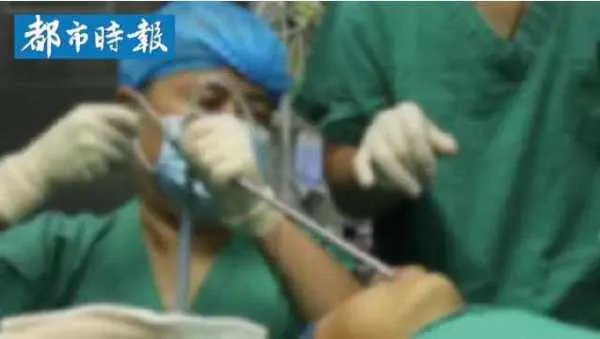 活体蚂蟥在5岁男孩体内存留1年多！它是怎么进去的？