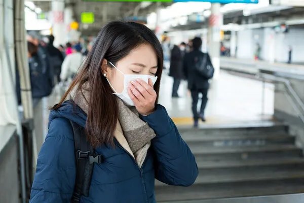 旅行团引新一轮疫情，7地新增本土确诊17例！今冬疫情会爆发吗？