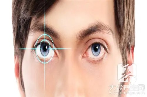 瞳孔异色症,俩方面常见原因
