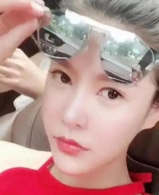 玛莎拉蒂撞宝马案件女司机被判无期，她最多可以减刑到多少年？